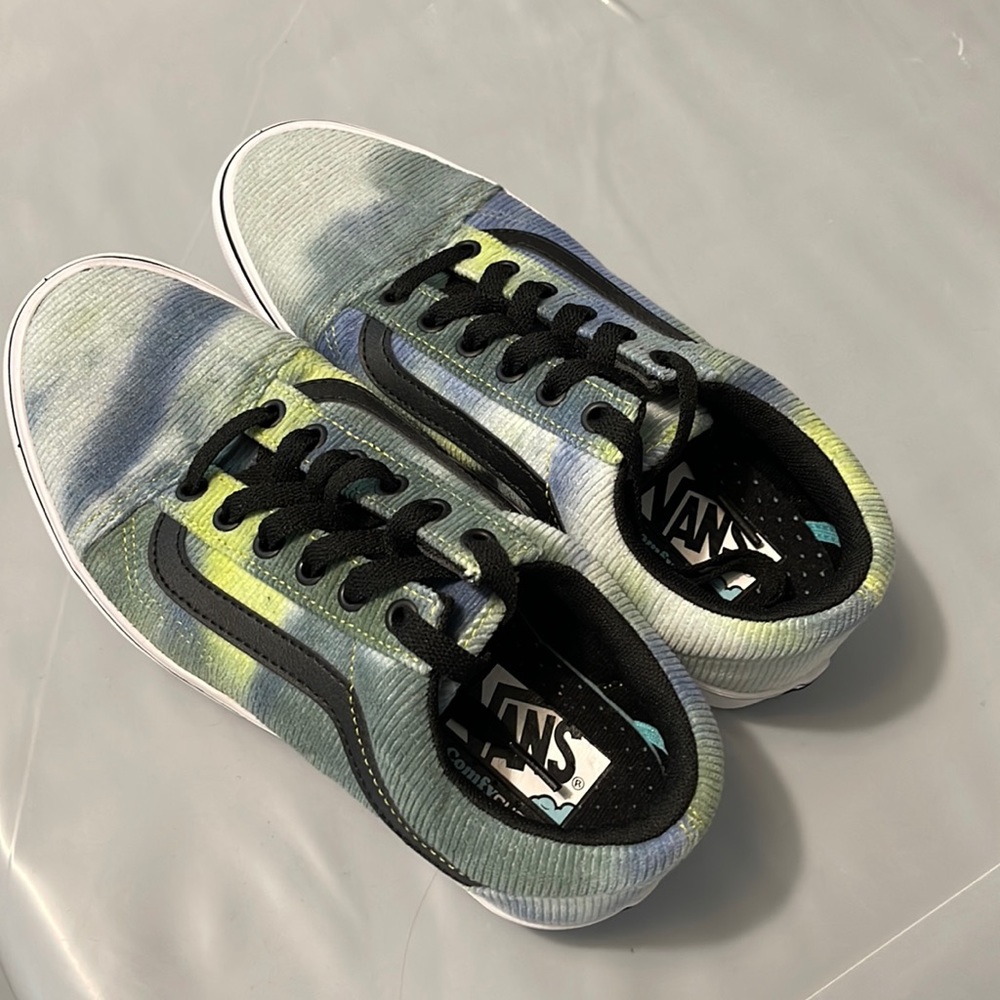 Women's 7.5 Vans